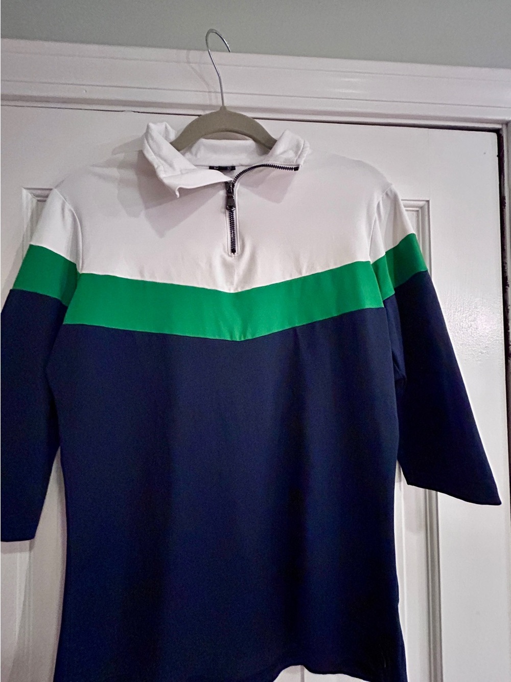 MDC Color Block Zip Neck Top Size 40 Like New
